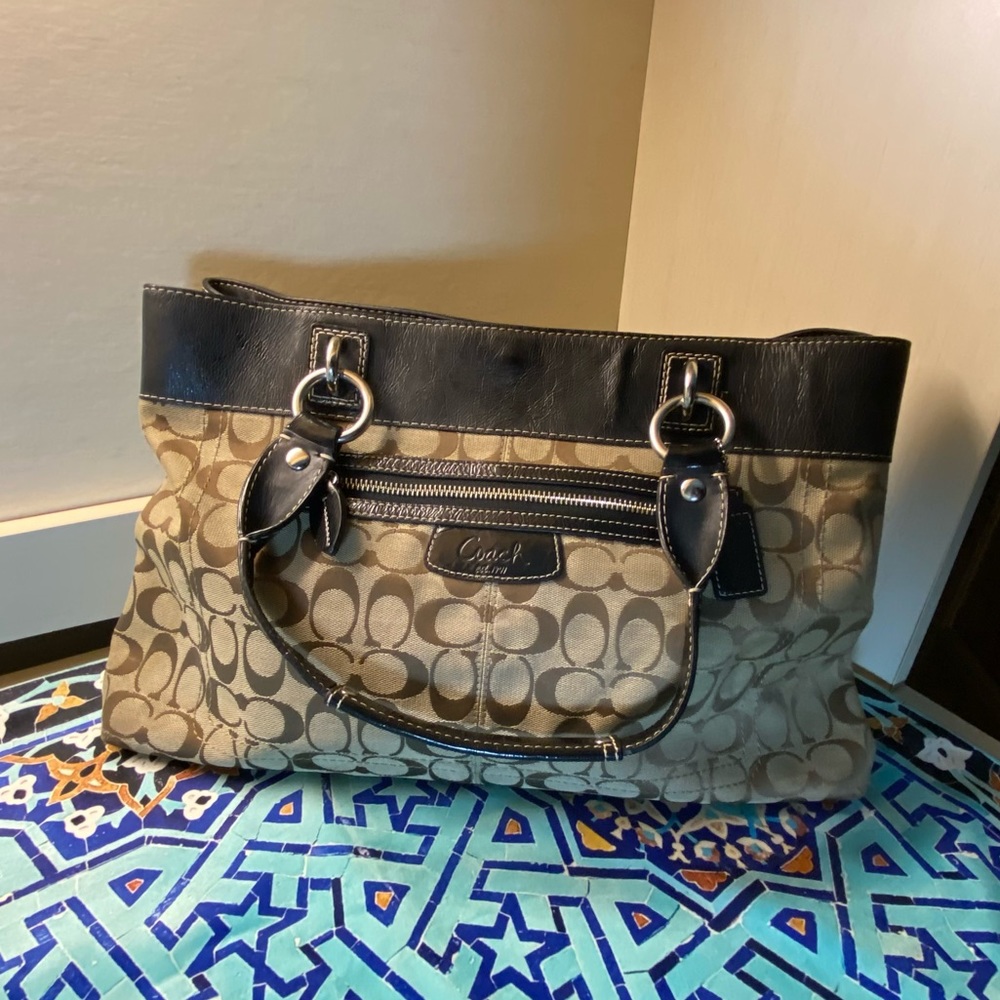 Coach Signature Canvas Leather Shoulder Bag